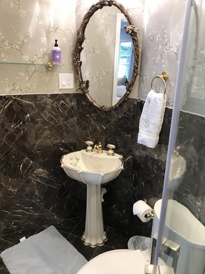 Camano Sea Mist Waterfront B&B المظهر الخارجي الصورة